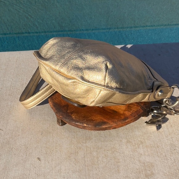 B. Makowsky Giamma Gold Pebbled Leather Crossbody - Picture 4 of 11